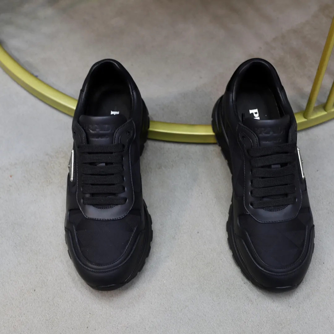 Men's shoes 💰600💰🙅‍♂️🙅‍♂️🙅‍♂️ [PRADA] Prada - High-end quality original order - Upper: Nappa calfskin, tumbled calfskin spliced stretch cloth surface, tongue high frequency brand logo - Lining: water-dyed cowhide - Outsole: ultra-light TPU foam rubber; two-color molded outsole -Ultra-high quality control and fine workmanship: outstanding (high-end, extravagance, grade) -Size: 38-44 (45 can be customized)